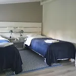 Hotel Vanha-merivartioasema Kotka
