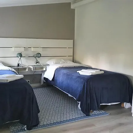 Hotel Vanha-merivartioasema Kotka