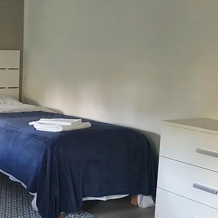 Vanha-merivartioasema Hotel