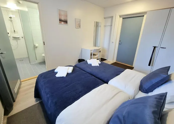 Vanha-merivartioasema Hotelli *