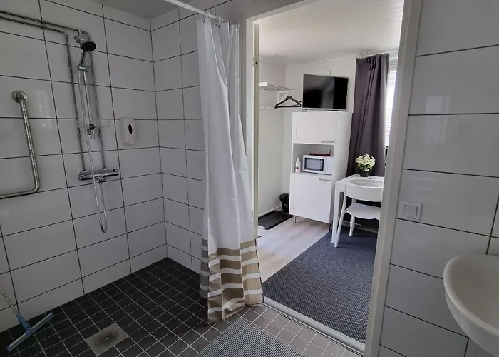 Vanha-merivartioasema Hotelli