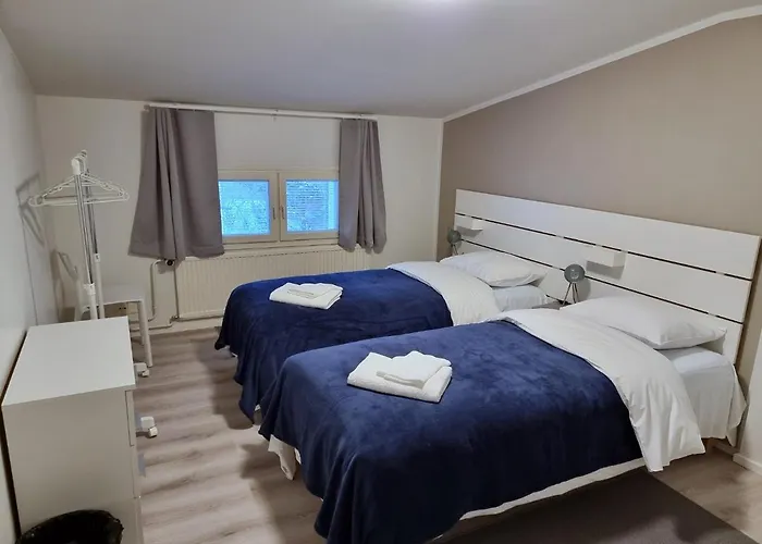 Vanha-merivartioasema Hotelli